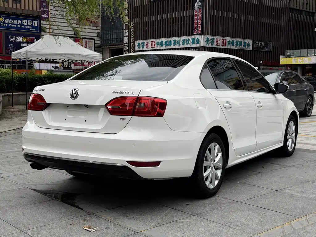 Volkswagen Sagitar — миниатюра 4