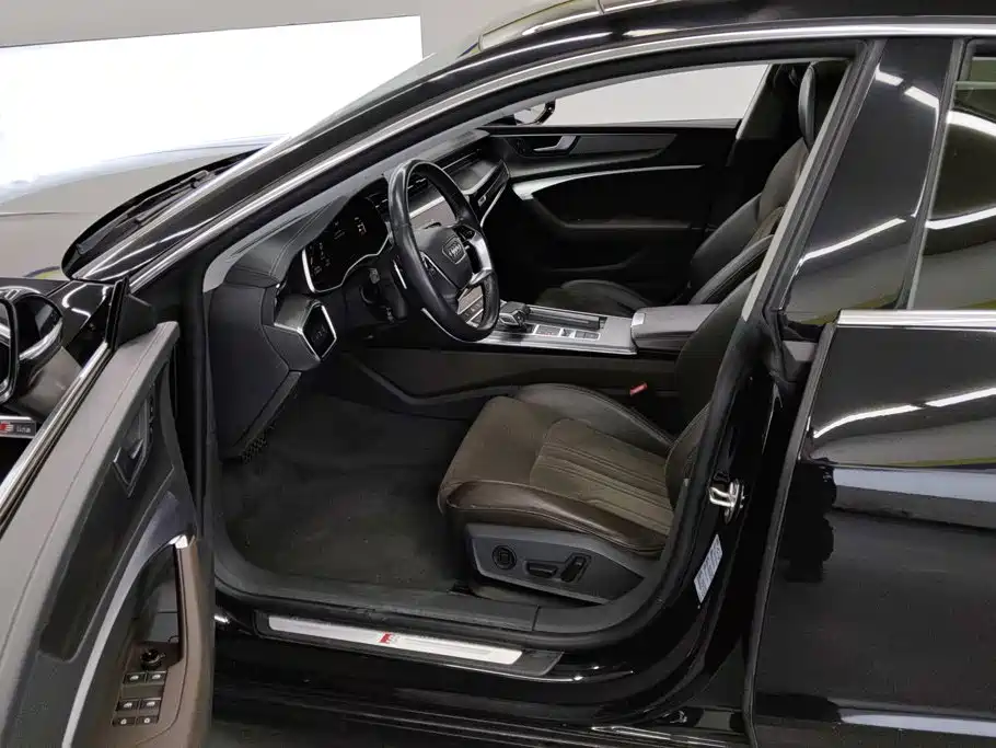 Audi A7L — миниатюра 9