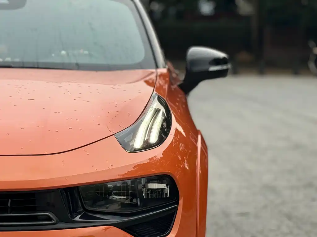 Lynk & Co 02 Hatchback 2021 2.0TD Halo