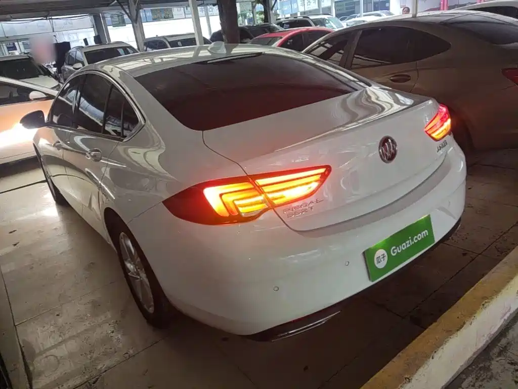 Buick Regal — миниатюра 5