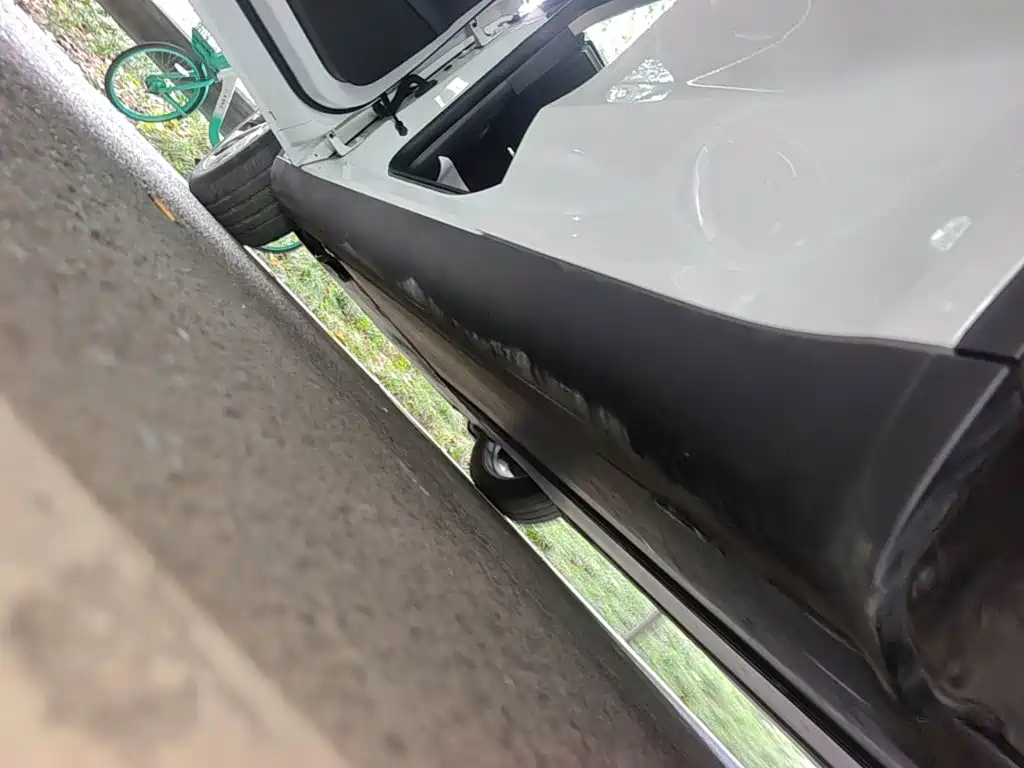 Tesla Model Y — миниатюра 22