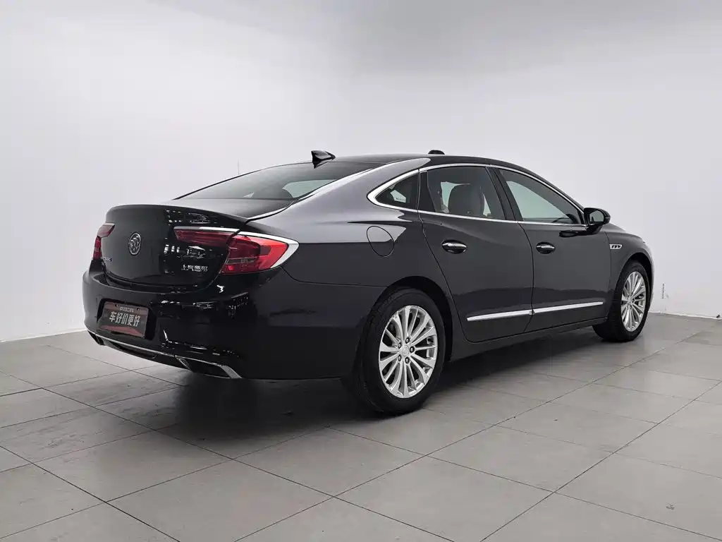 Buick LaCrosse — миниатюра 2