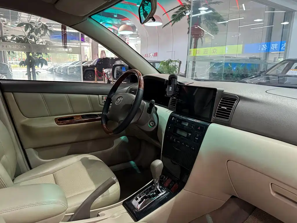 Toyota Corolla — миниатюра 11