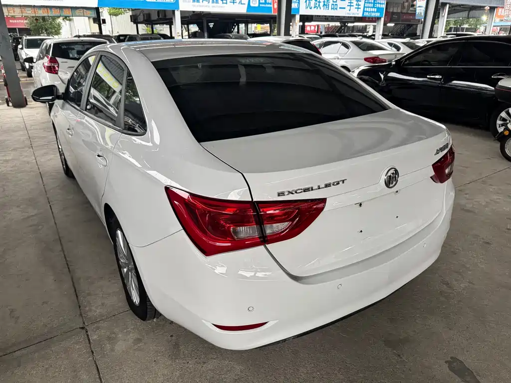 Buick Excelle — миниатюра 11