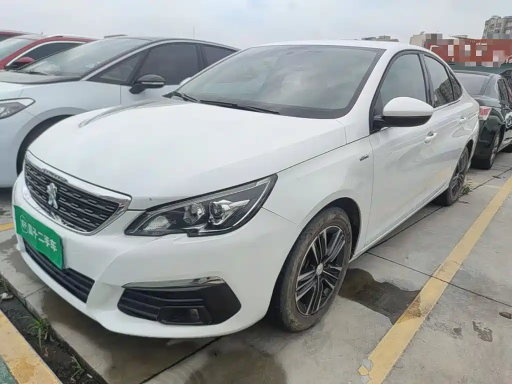 Peugeot 308 — миниатюра 2