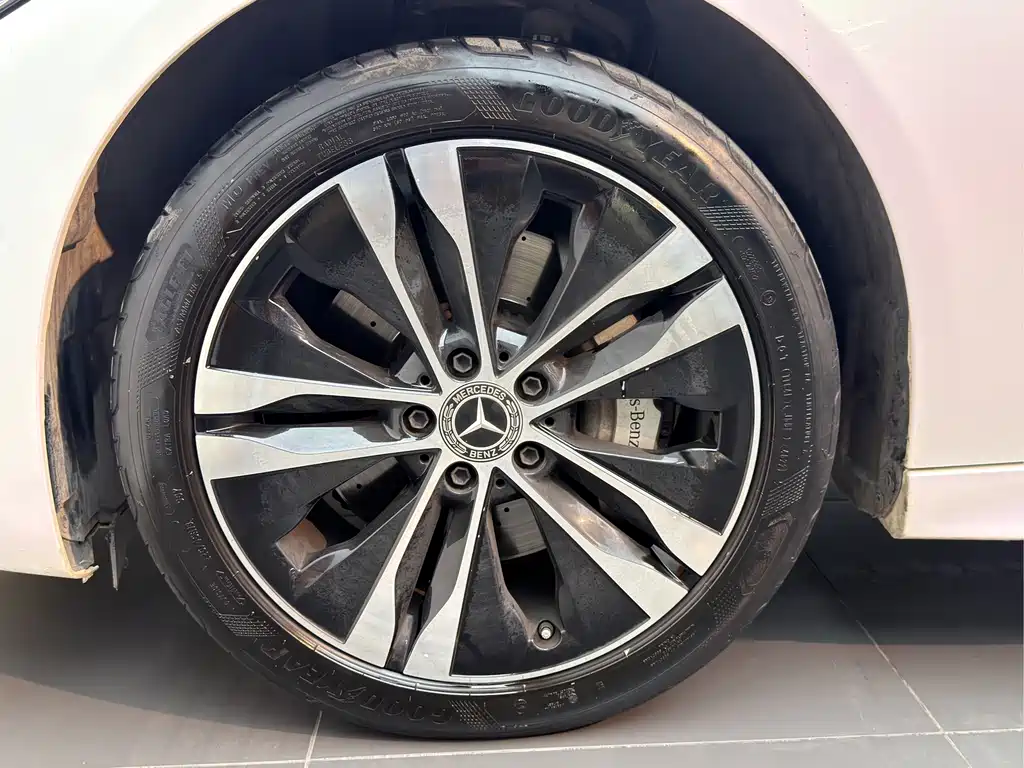 Mercedes-Benz C-Class New Energy — миниатюра 36