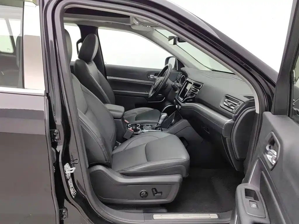 Jeep Grand Commander — миниатюра 23