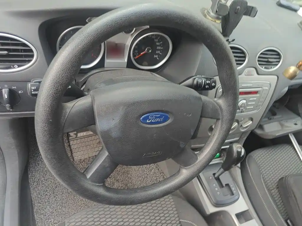Ford Focus — миниатюра 12