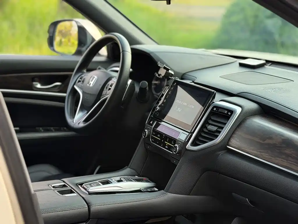 Honda UR-V — миниатюра 12