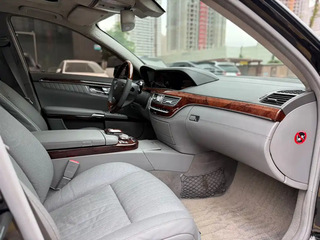 Mercedes-Benz S-Class — миниатюра 5