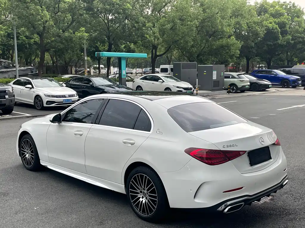 Mercedes-Benz C-Class — миниатюра 18