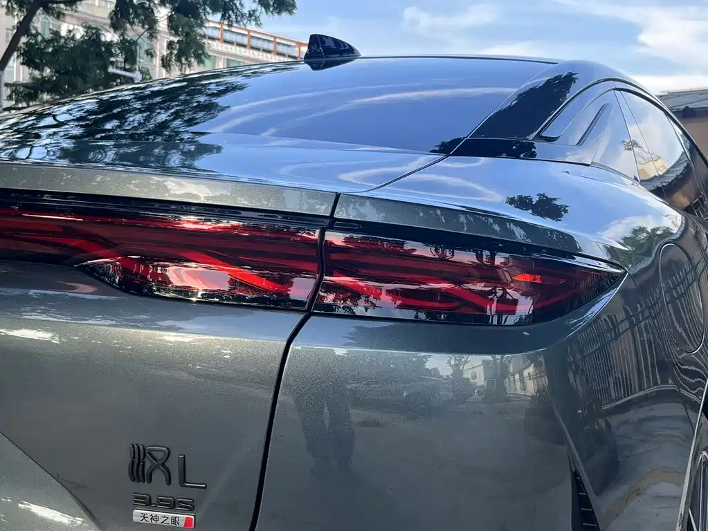 BYD Han L — миниатюра 10