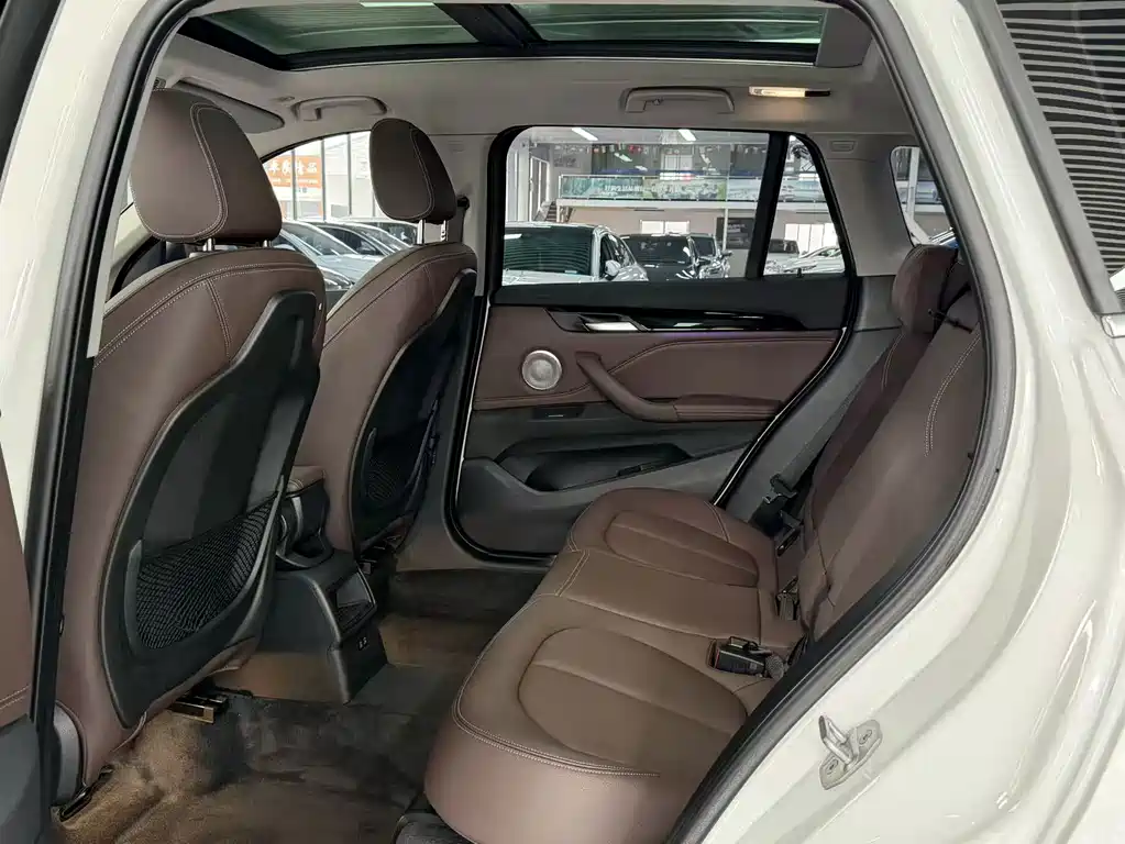 BMW X1 — миниатюра 8