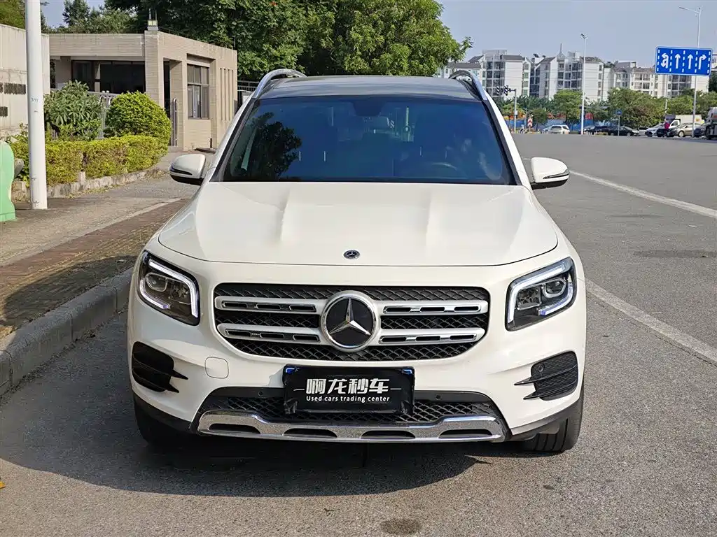 Mercedes-Benz GLB — миниатюра 2