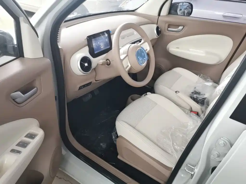 Wuling MINIEV — миниатюра 15
