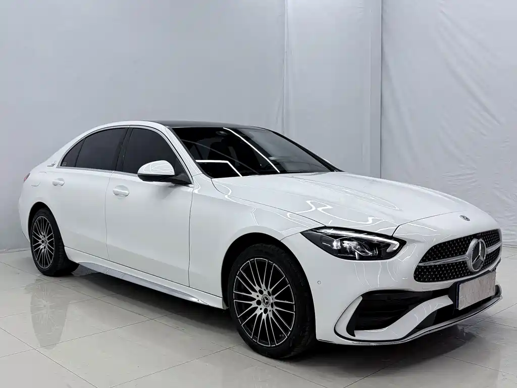 Mercedes-Benz C-Class — миниатюра 3