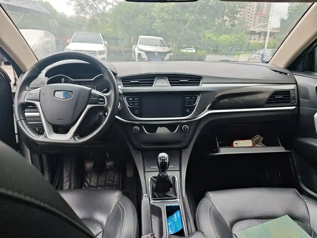 Geely Emgrand — миниатюра 10