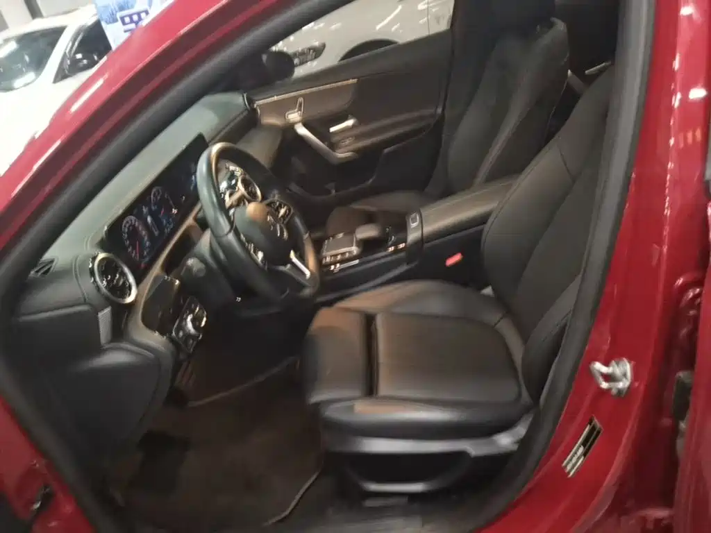 Mercedes-Benz A-Class — миниатюра 15