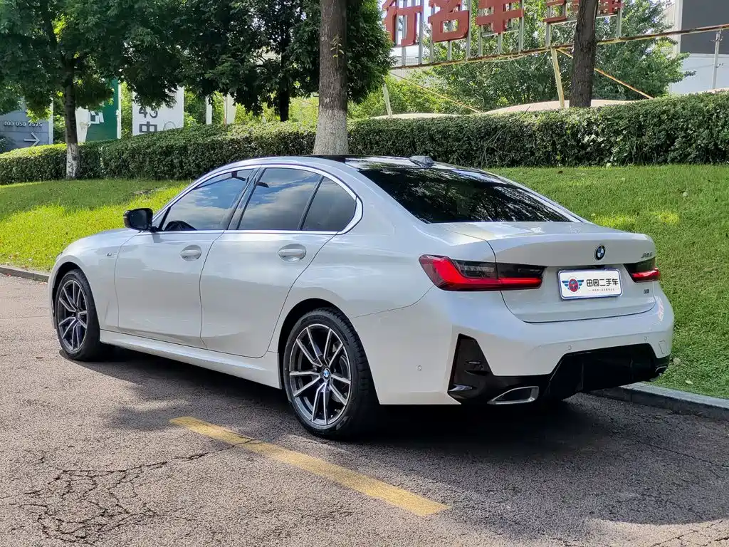 BMW 3 Series — миниатюра 4