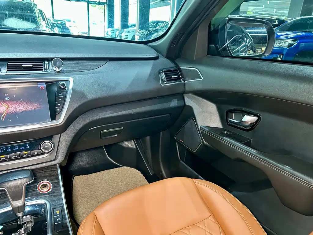 Landwind Landwind X7 — миниатюра 25