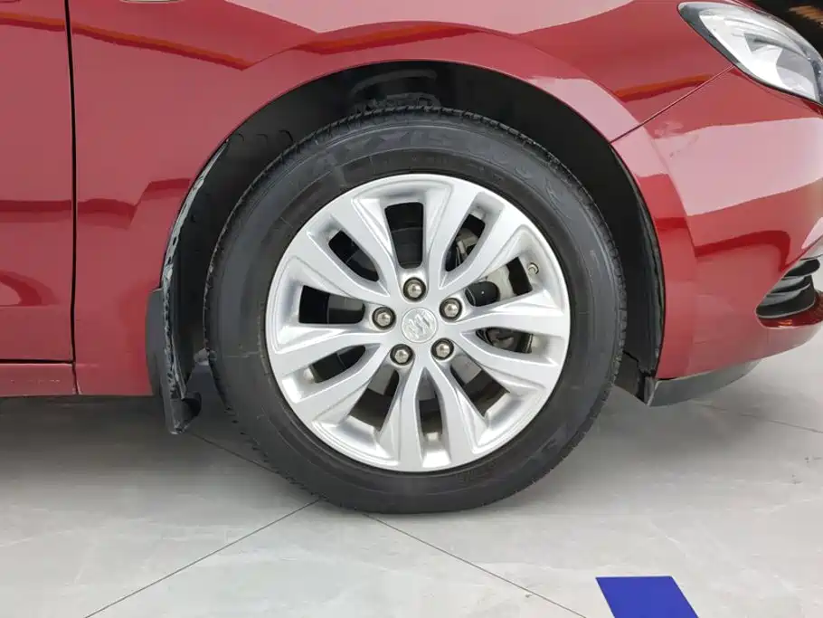 Buick Excelle — миниатюра 6
