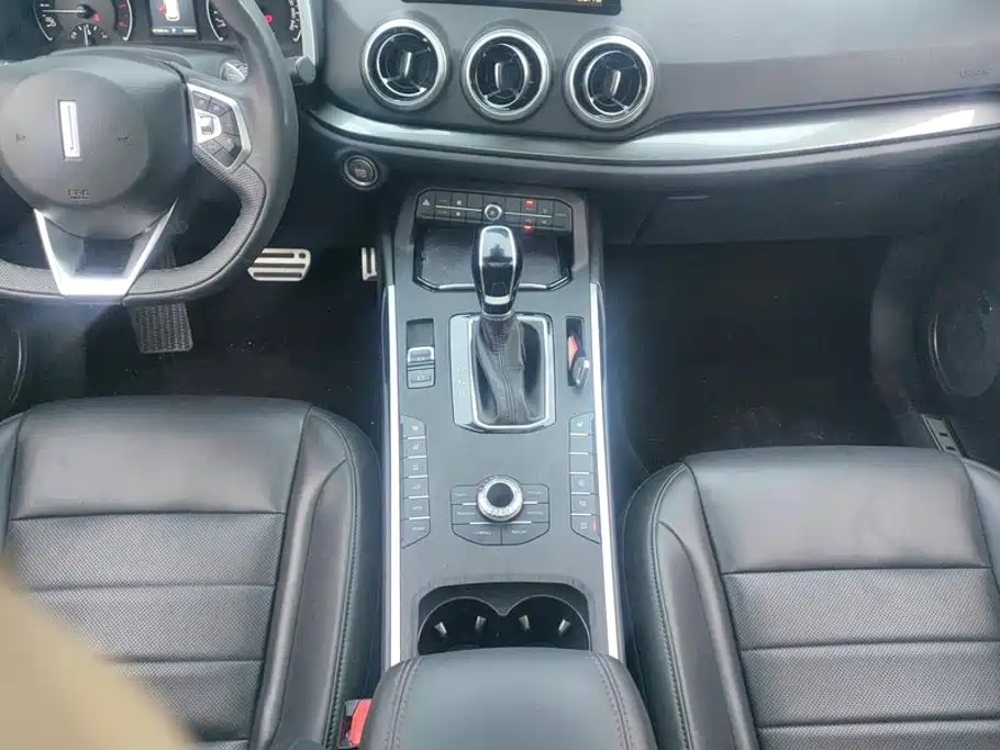 Wey Wey VV5 — миниатюра 16