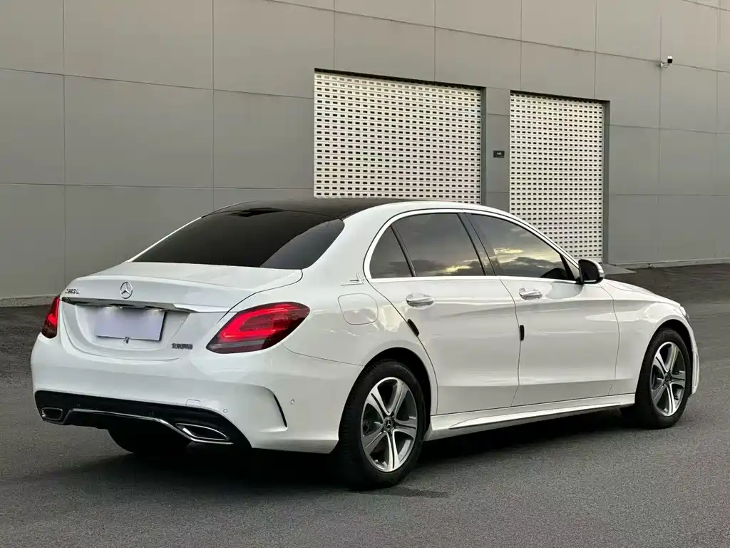 Mercedes-Benz C-Class — миниатюра 9