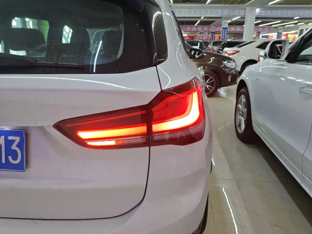 BMW X1 — миниатюра 8