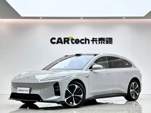 2025 Nio ET5