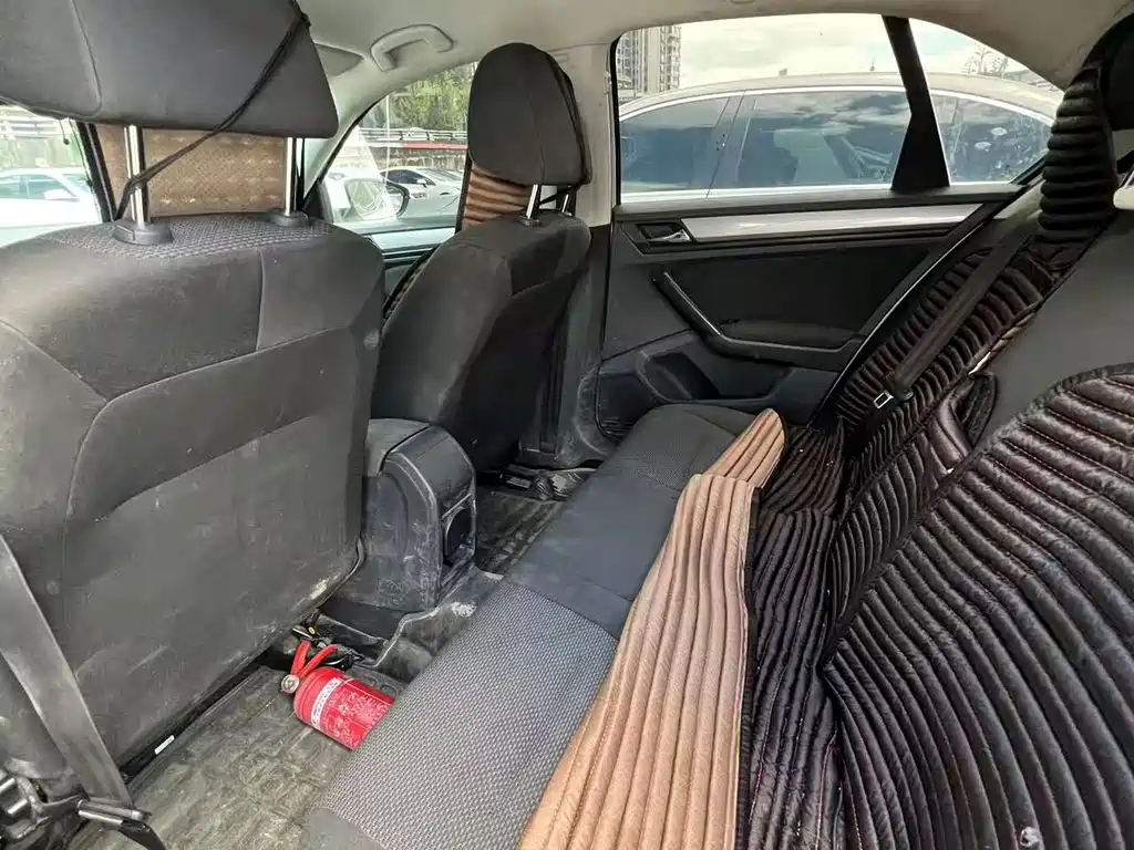 Volkswagen Bora — миниатюра 7