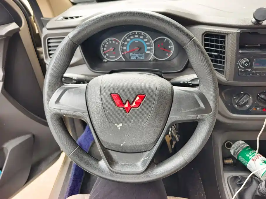 Wuling Hongguang V — миниатюра 15
