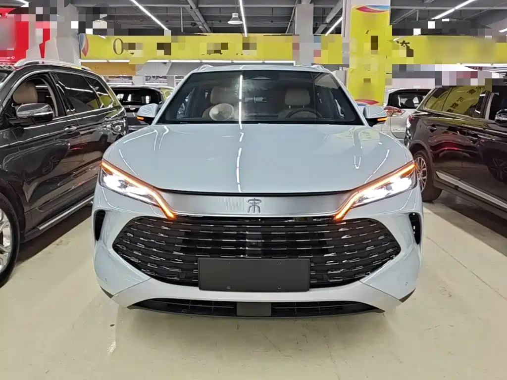 BYD L DM-i — миниатюра 3