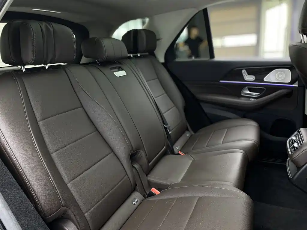 Mercedes-Benz GLE (Import) — миниатюра 22