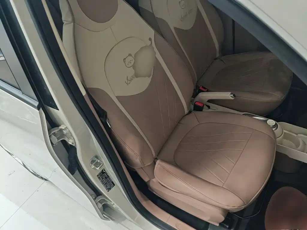 Wuling MINIEV — миниатюра 25