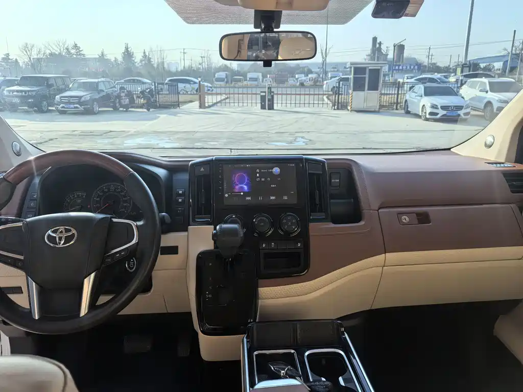 KETI CAR KEDI MOUNTAINS AND RIVERS