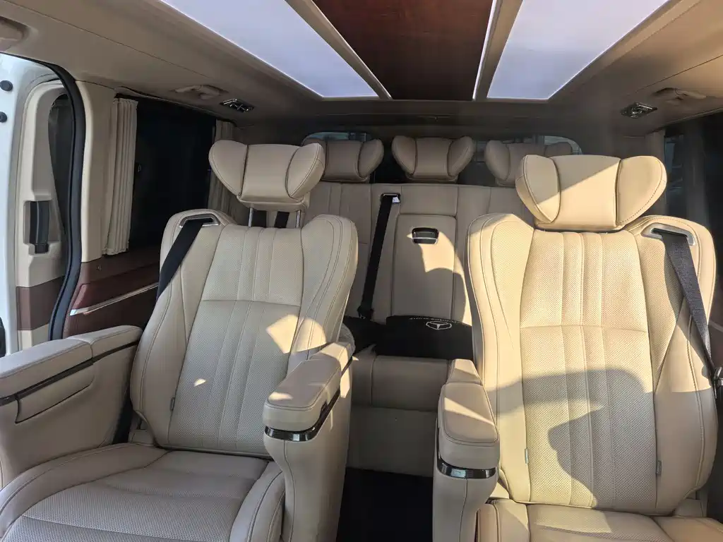 KETI CAR KEDI MOUNTAINS AND RIVERS