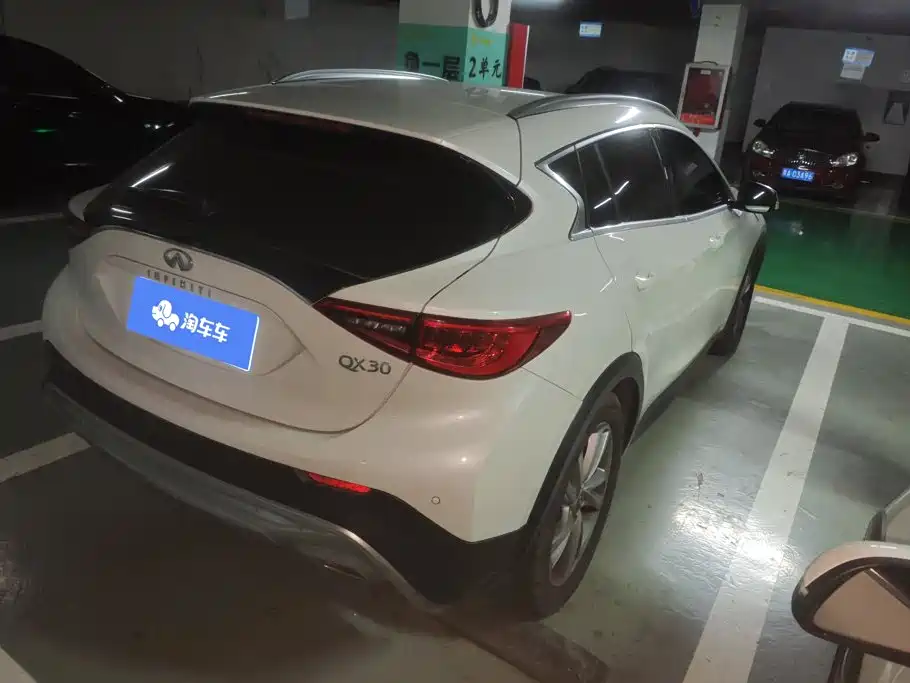 Infiniti QX30 — миниатюра 3