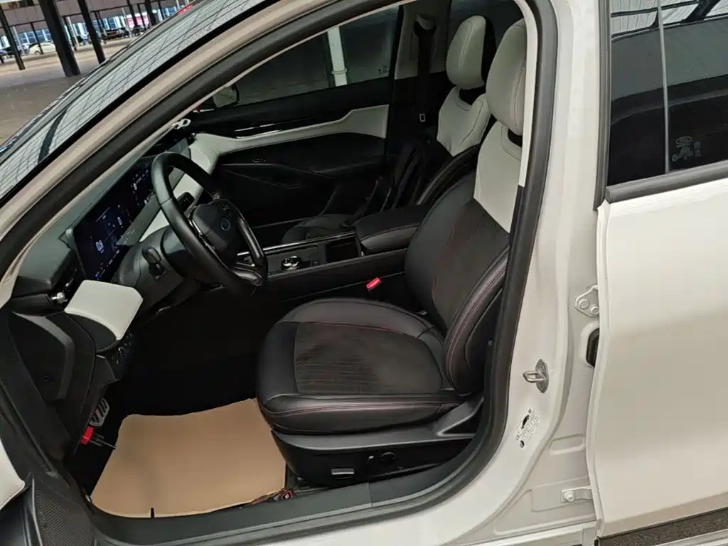 Ford Mondeo — миниатюра 15