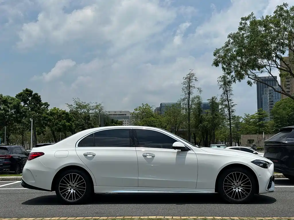 Mercedes-Benz C-Class — миниатюра 5