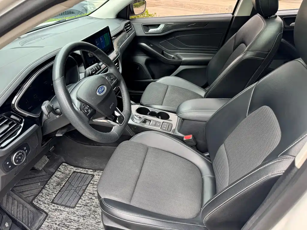 Ford Focus — миниатюра 9