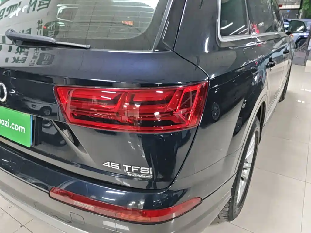 Audi Q7 — миниатюра 8