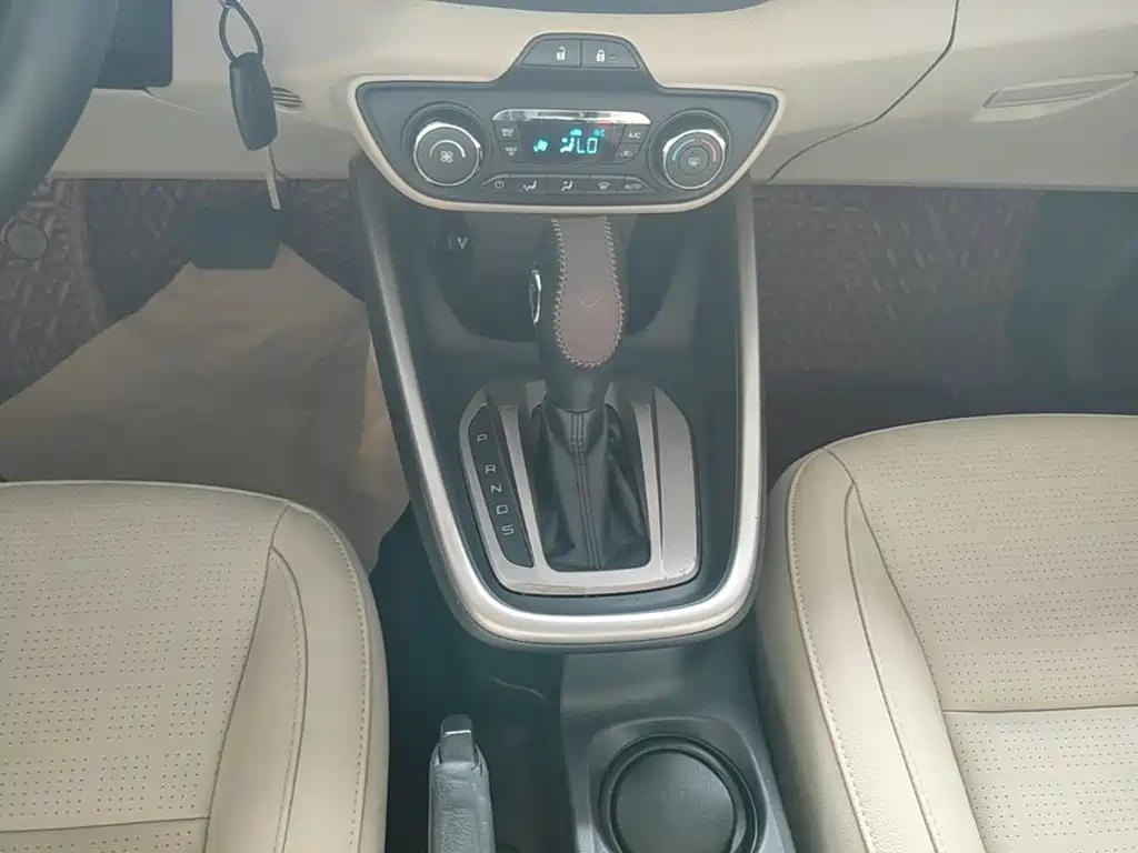 Ford Escort — миниатюра 14