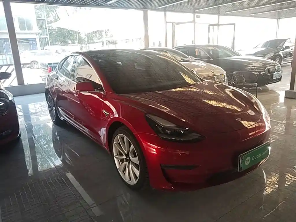 Tesla Model 3 — миниатюра 4