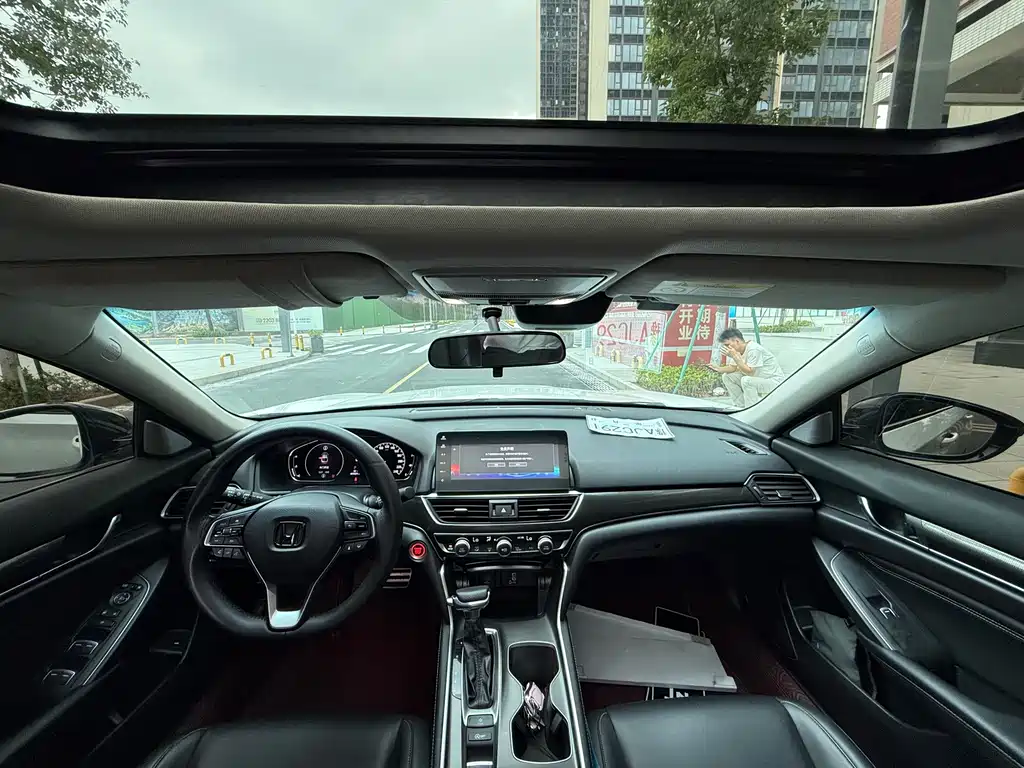 Honda Accord — миниатюра 10