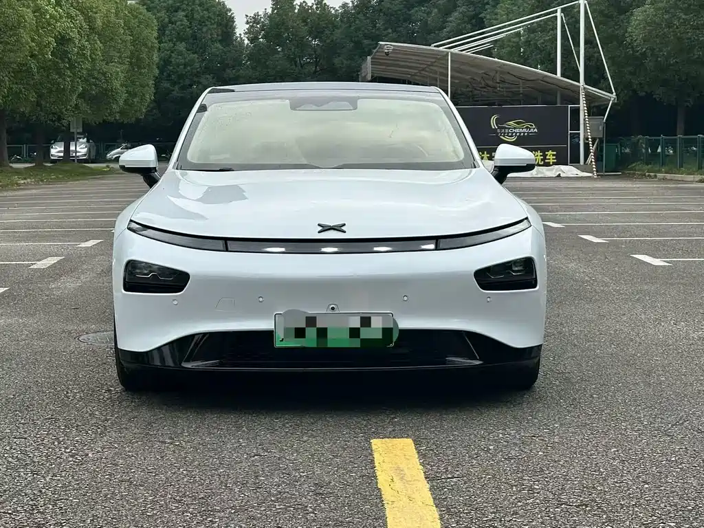 XPeng P7 — миниатюра 2