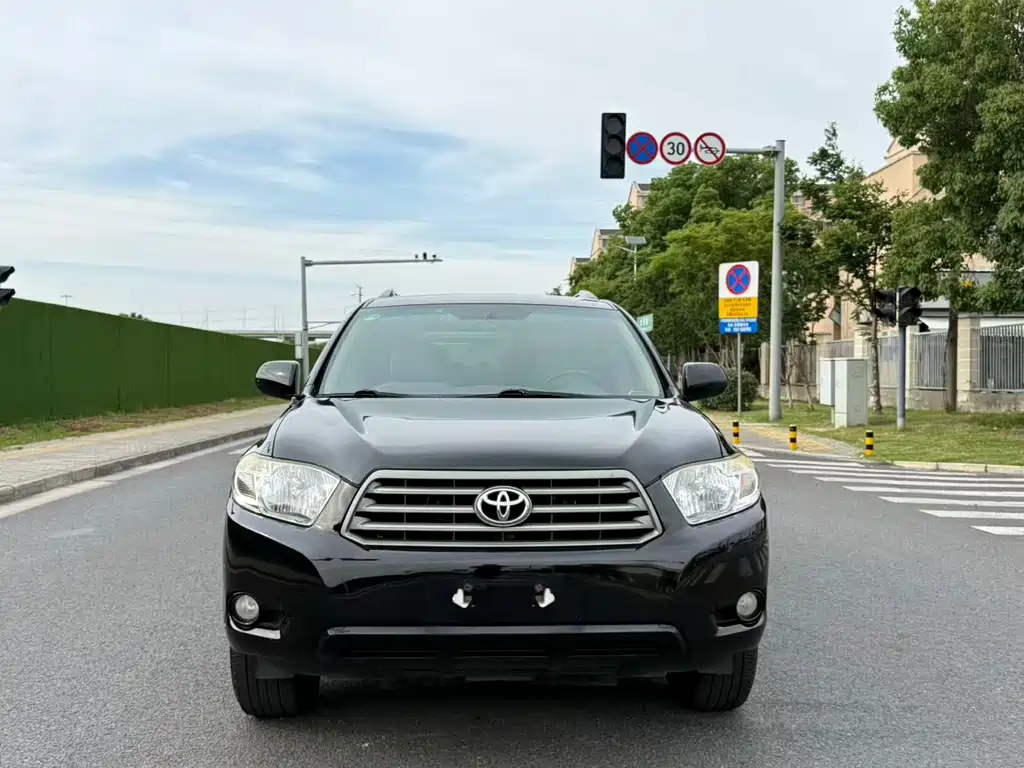 Toyota Highlander — миниатюра 2