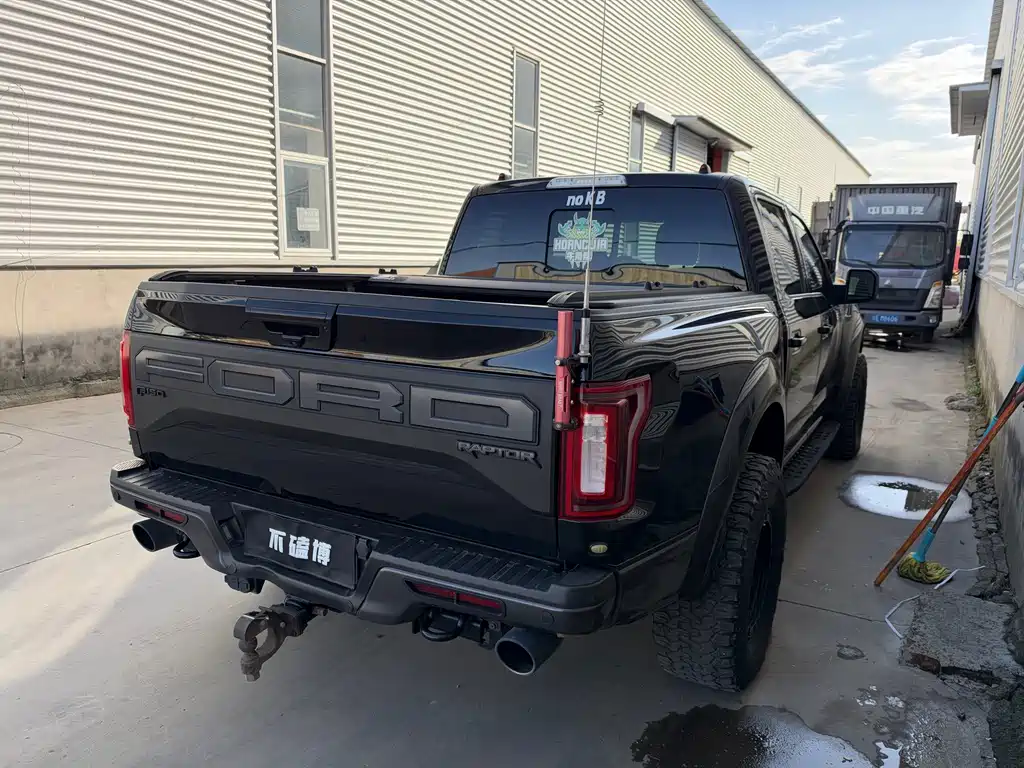 Ford F-150 Raptor — миниатюра 4
