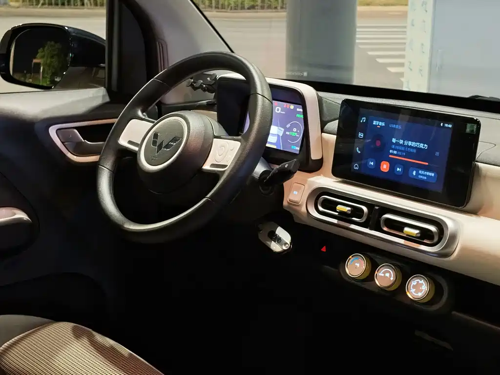 Wuling MINIEV — миниатюра 15