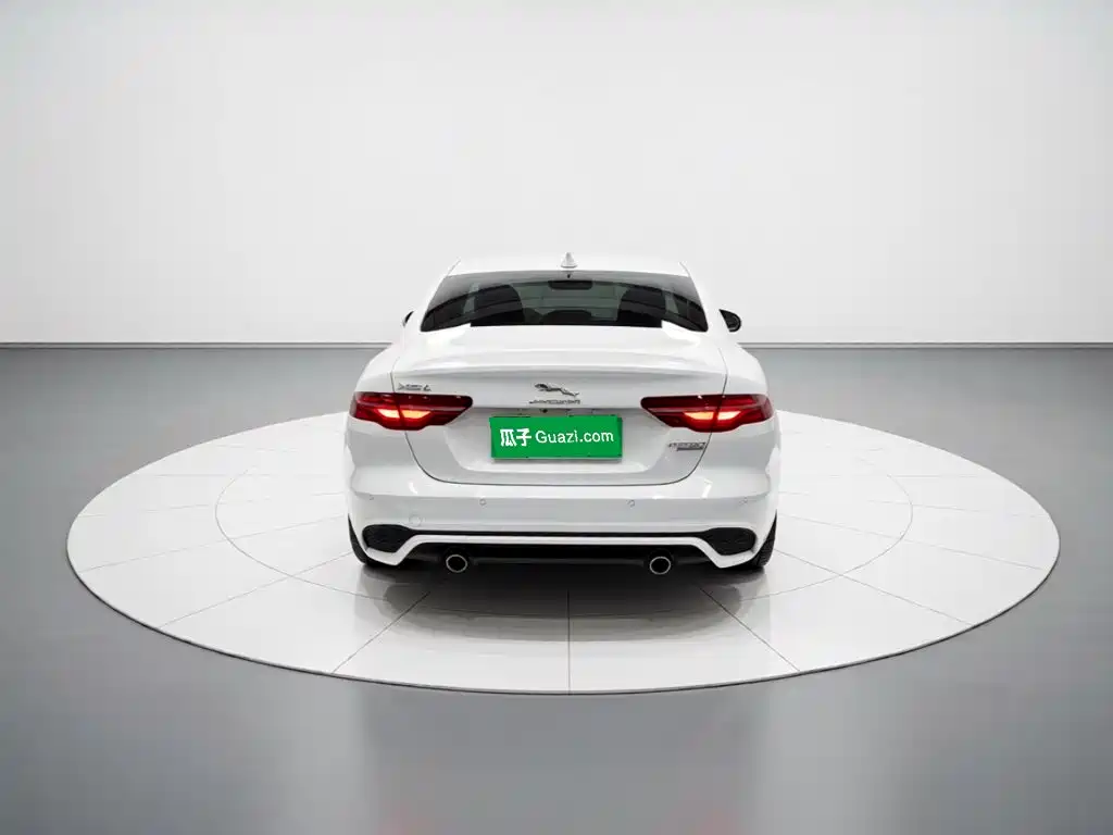 Jaguar XEL — миниатюра 5