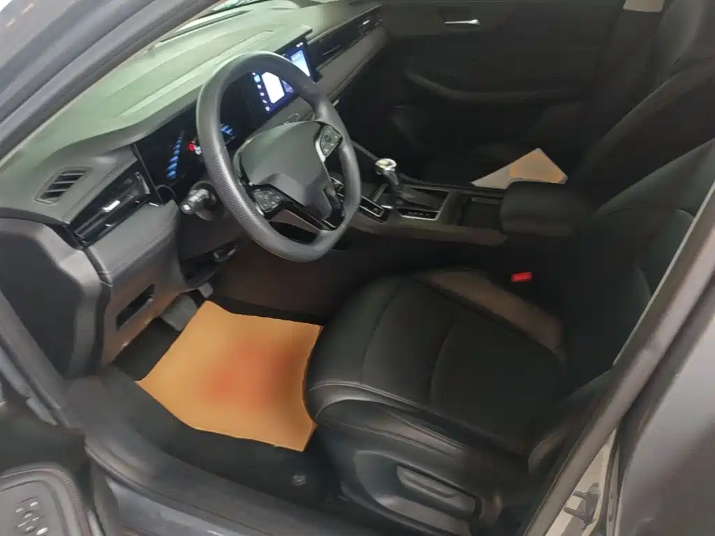 Roewe i5 — миниатюра 15
